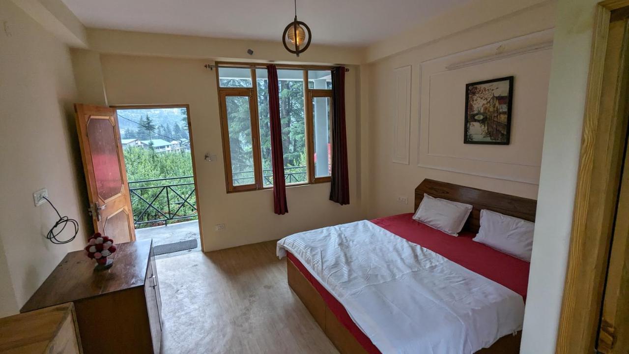 Red House Cafe And Inn Manali  Exterior photo